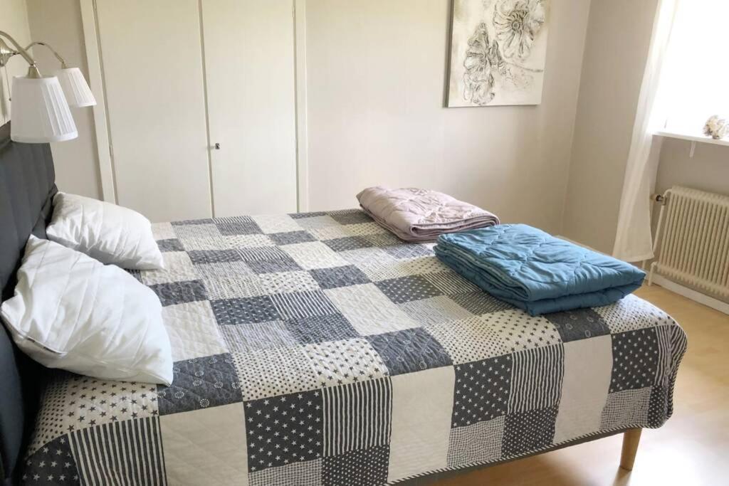 Egen Laegenhet I 2-Familjshus Pa Landet. Villa Tierp Dış mekan fotoğraf