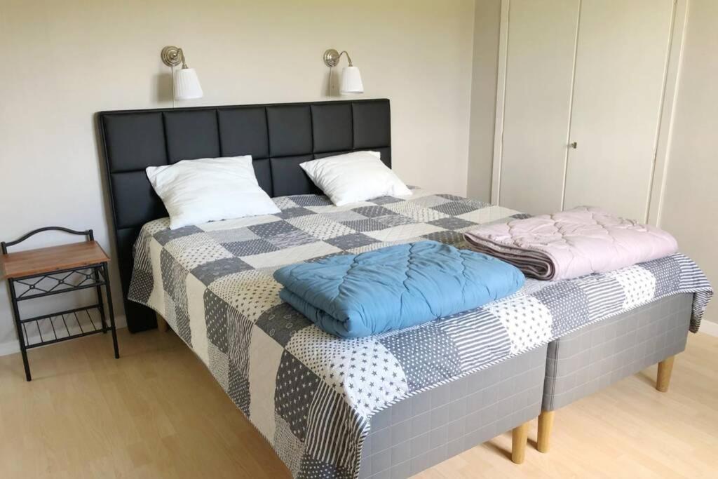 Egen Laegenhet I 2-Familjshus Pa Landet. Villa Tierp Dış mekan fotoğraf