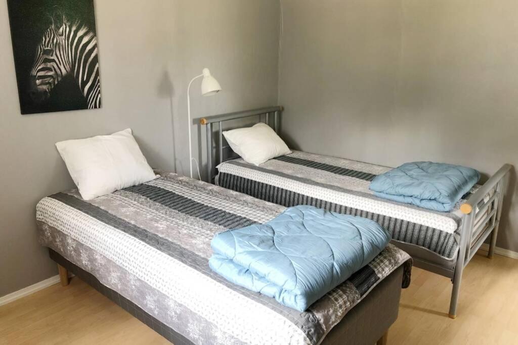 Egen Laegenhet I 2-Familjshus Pa Landet. Villa Tierp Dış mekan fotoğraf